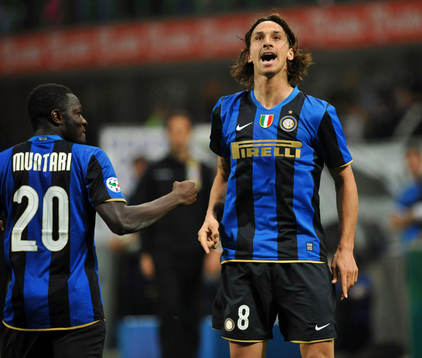Zlatan Ibrahimovic, tvåmålsskytt för Inter, glädje,
