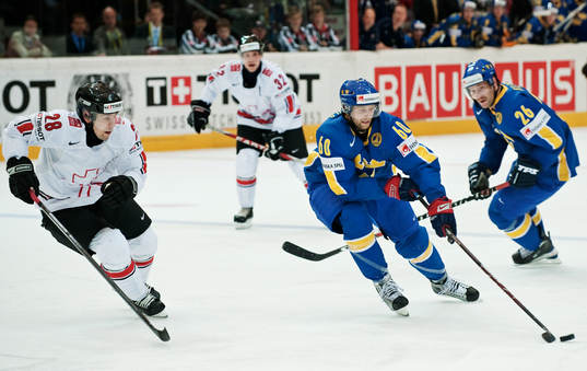 Kristian Huselius, Sverige, jagas av Martin Plüss, Schweiz