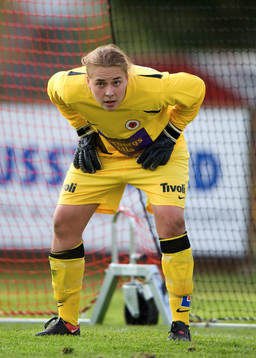 Brett Maron, Målvakt