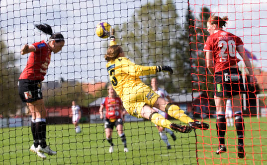 Brett Maron, målvakt, Kristianstad