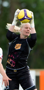 Tine Cederkvist Viskaer, Målvakt