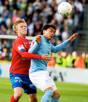 Bläddra bland fler bilder av Fotboll, allsvenskan, Helsingborg - Malmö