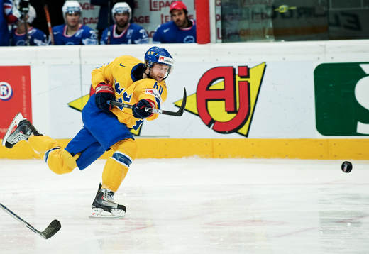 Kristian Huselius, Sverige, skjuter in 1-0