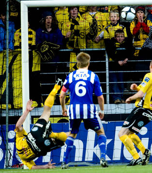 Daniel Mobaeck, Elfsborg, gör mål med en cykelspark