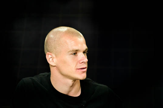 Samuel Holmén var på besök på sin gamla arena
