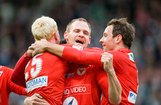 Tobias Carlsson,  jubel