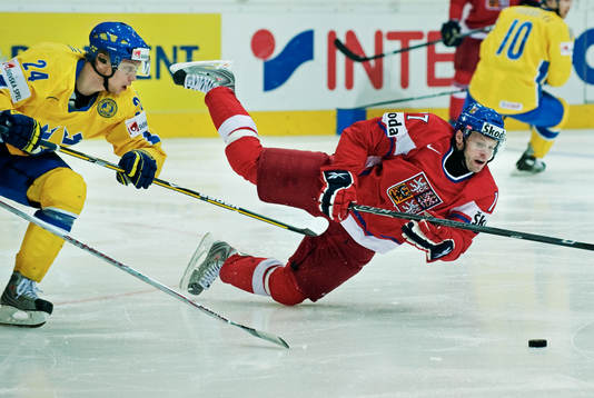 Johan Harju, Sverige, ser Jaroslav Hlinka, Tjeckien, falla