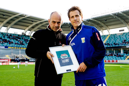 Tobias Hysén, IFK Göteborg, får priset som månadens