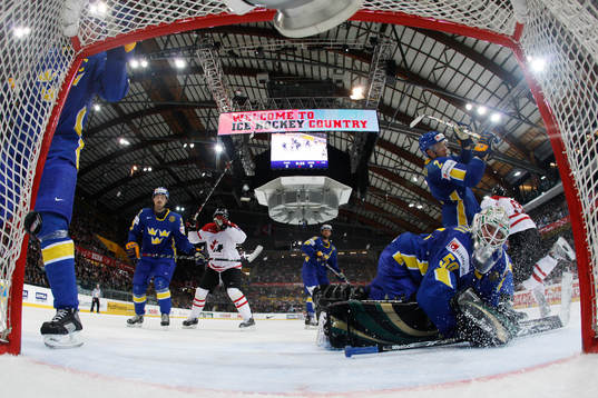 Jonas Gustavsson, Sverige (Målvakt)