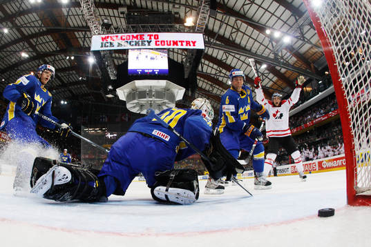 Travis Zajac, Kanada (Jubel och Jonas Gustavsson, Sverige