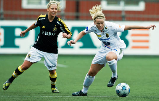 Louise Fors, AIK och Lisa Dahlqvist, Umeå