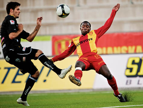 Ronny Sentongo, Syrianska, ser till att Denni Avdic,