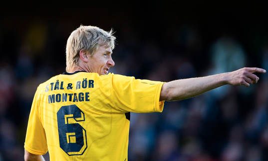 Patrik Rosengren,  dirigerar