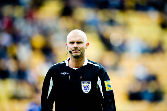 Michael Lerjéus, domare med headset