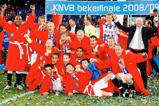 Heerenveen, holländska cupmästare. Jubel, glädje, lagbild
