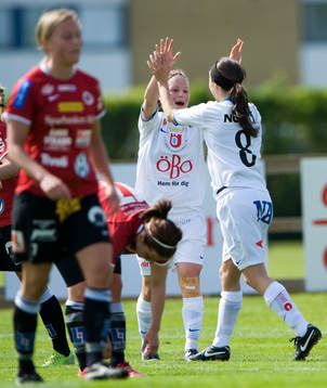 0-1  Susanna Lehtinen som grattas av Maria Nordbrant,