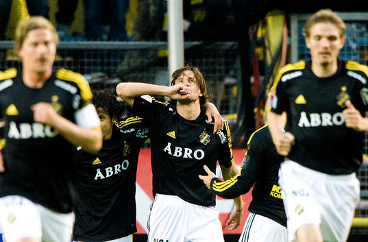 Iván Obolo, jubel