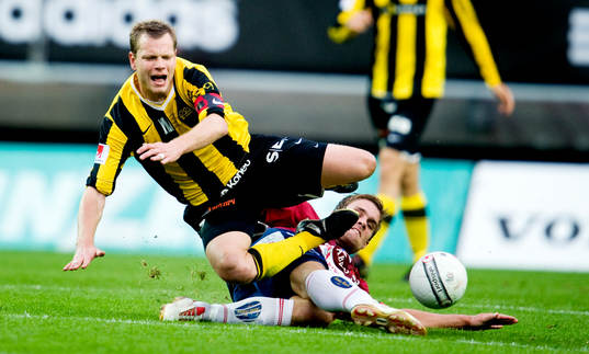 Janne Saarinen, Häcken, kapas av David Leinar, Örgryte