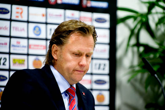 Janne Carlsson, tränare Örgryte, depp