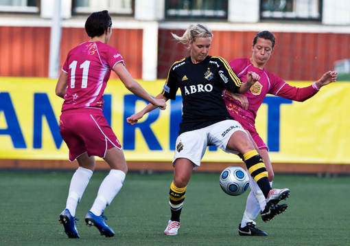 Louise Fors, AIK och Lina Nilsson, LdB Malmö