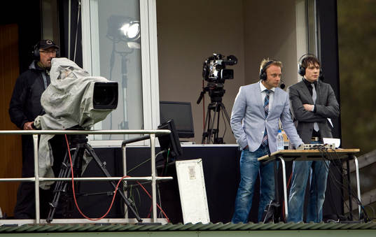 Tv, media, kameraman, tv-kamera, kommentator. Anders
