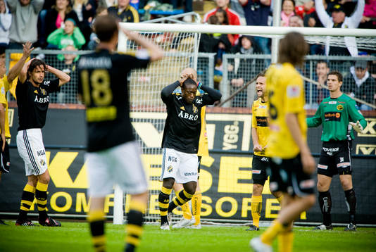Iván Obolo och Saihou Jagne, AIK