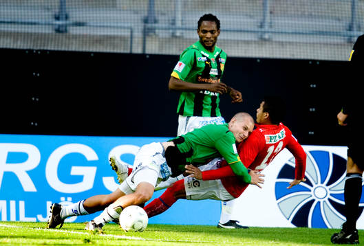 Richard Spong, GAIS tacklar Daniel Sobralense, Kalmar
