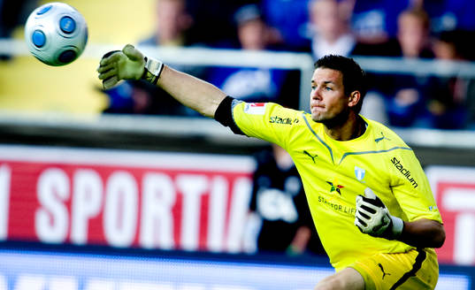 Jonas Sandqvist, målvakt, utkast