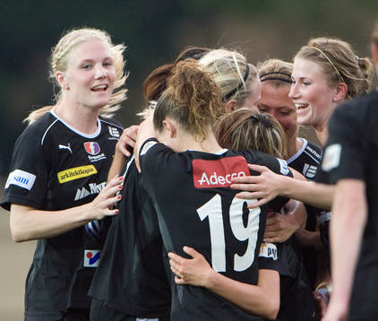 0-1 Lisa Dahlkvist grattas. Glädje