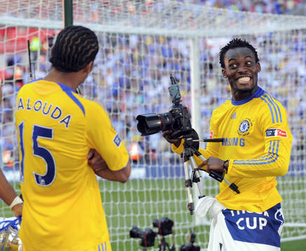 Michael Essien, Chelsea, firar segern, glädje, jubel