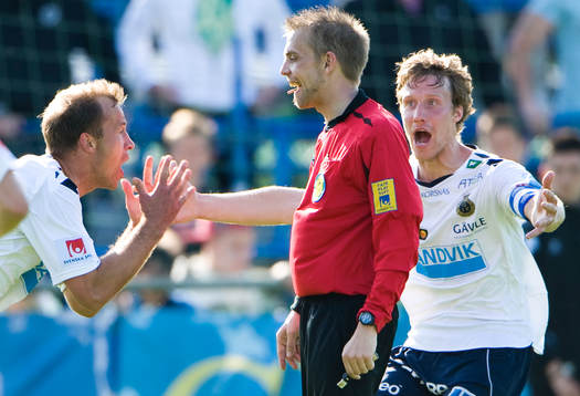 Straff?, Hasse Berggren ville ha straff i slutsekunderna,