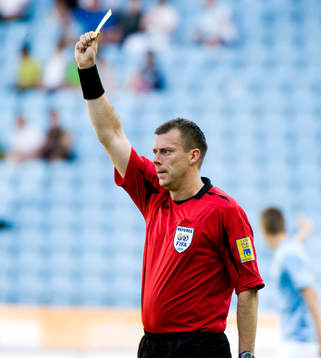 Daniel Stålhammar, domare, varning, gult kort