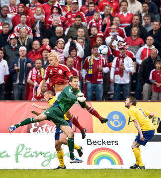Simon Kjaer, Danmark och Andreas Isaksson, målvakt,