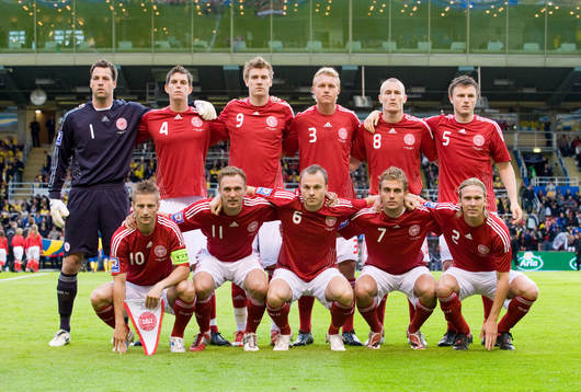 Lagbild, startelva, Bak fr.v. Thomas Sorensen, målvakt,