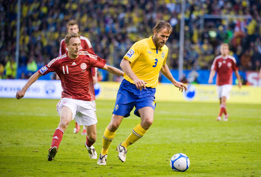 Dennis Rommedahl, Danmark, och Olof Mellberg, Sverige