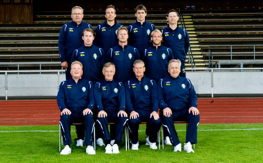 Fotboll, Sverige u21, lagbild, bakre raden fr v; Jonas