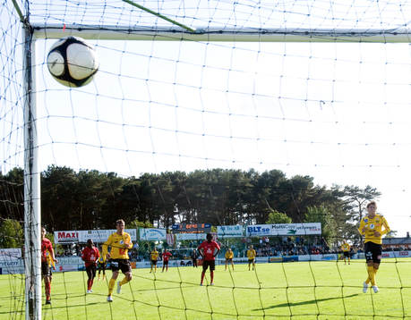 2-0, straff Erton Fejzullahu sedan Marcus Ekenberg har