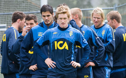 Rasmus Elm tar täten