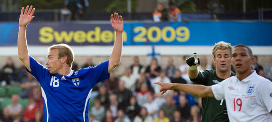 Jussi Vasara, Finland, Kieran Gibbs, England och Joe Hart,