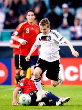 Marko Marin, Tyskland sveper förbi spanska spelare