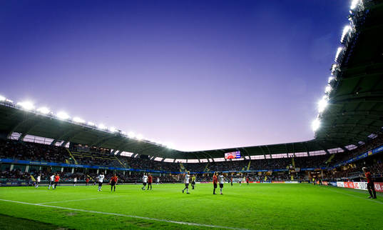 Spel på Gamla Ullevi. Arena, stadion, genre
