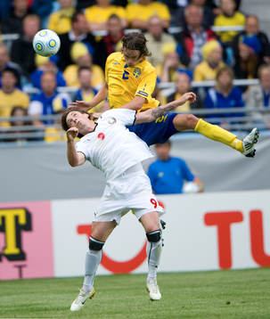Mikael Lustig högre än Leonid Kovel