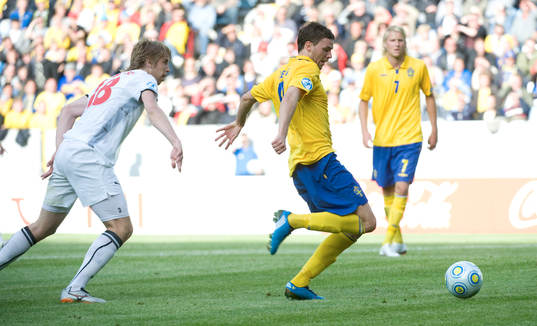 2-1, Marcus Berg åker slalom genom det vitryska försvaret
