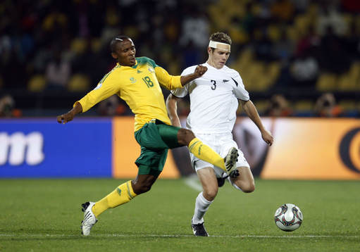 Thembinkosi Fanteni, Sydafrika och Tony Lochhead, Nya