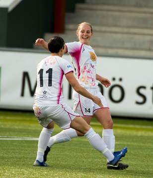 Manon Melis och Therese Sjögran, Malmö, jubel