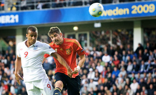Gabriel Agbonlahor, England. Javi Garcia, Spanien