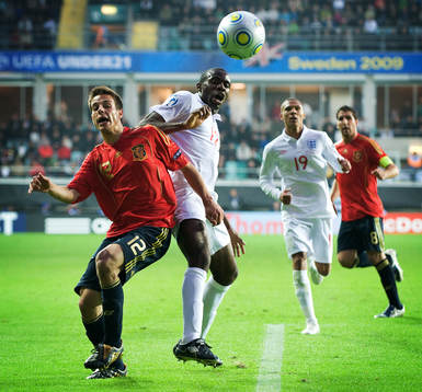 César Axilicueta, Spanien. Micah Richards, England