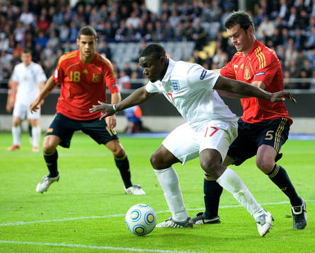 Micah Richards, England. Marc Torrejón, Mario Suárez,