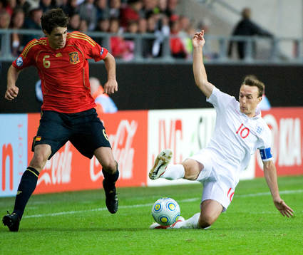 Javi Martinez, Spanien. Mark Noble, England