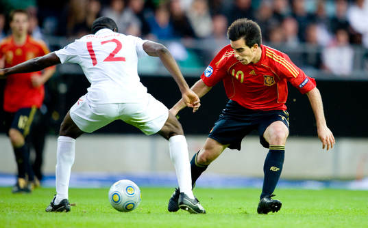 Jurado, Spanien slår en tunnel på Fabrice Muamba, England